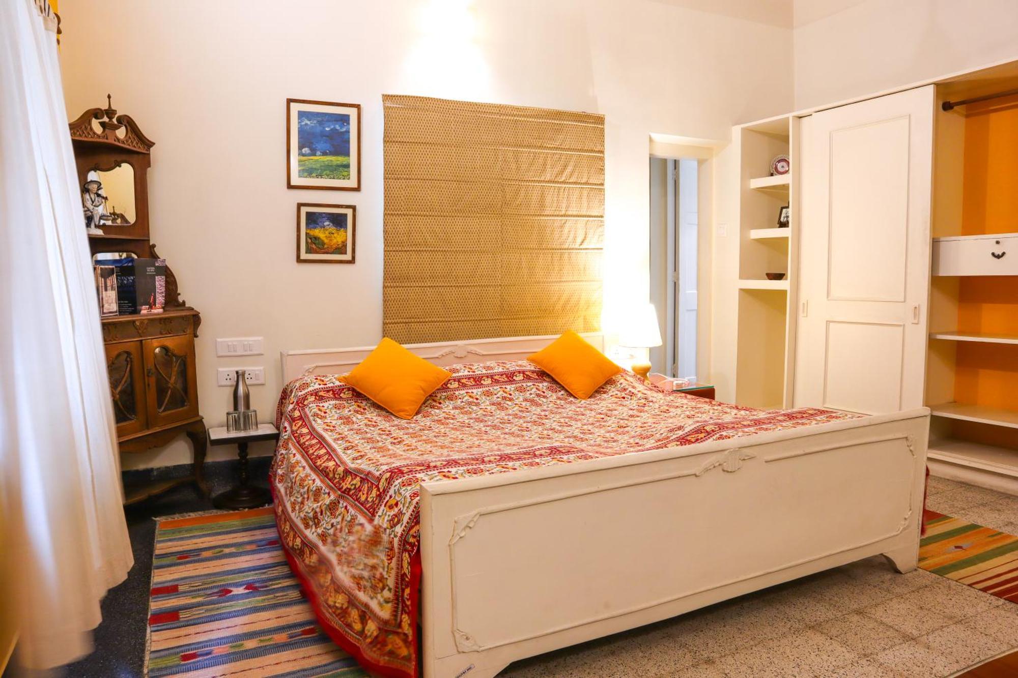 5/4 - Calcutta'S Freshest Bnb Номер фото