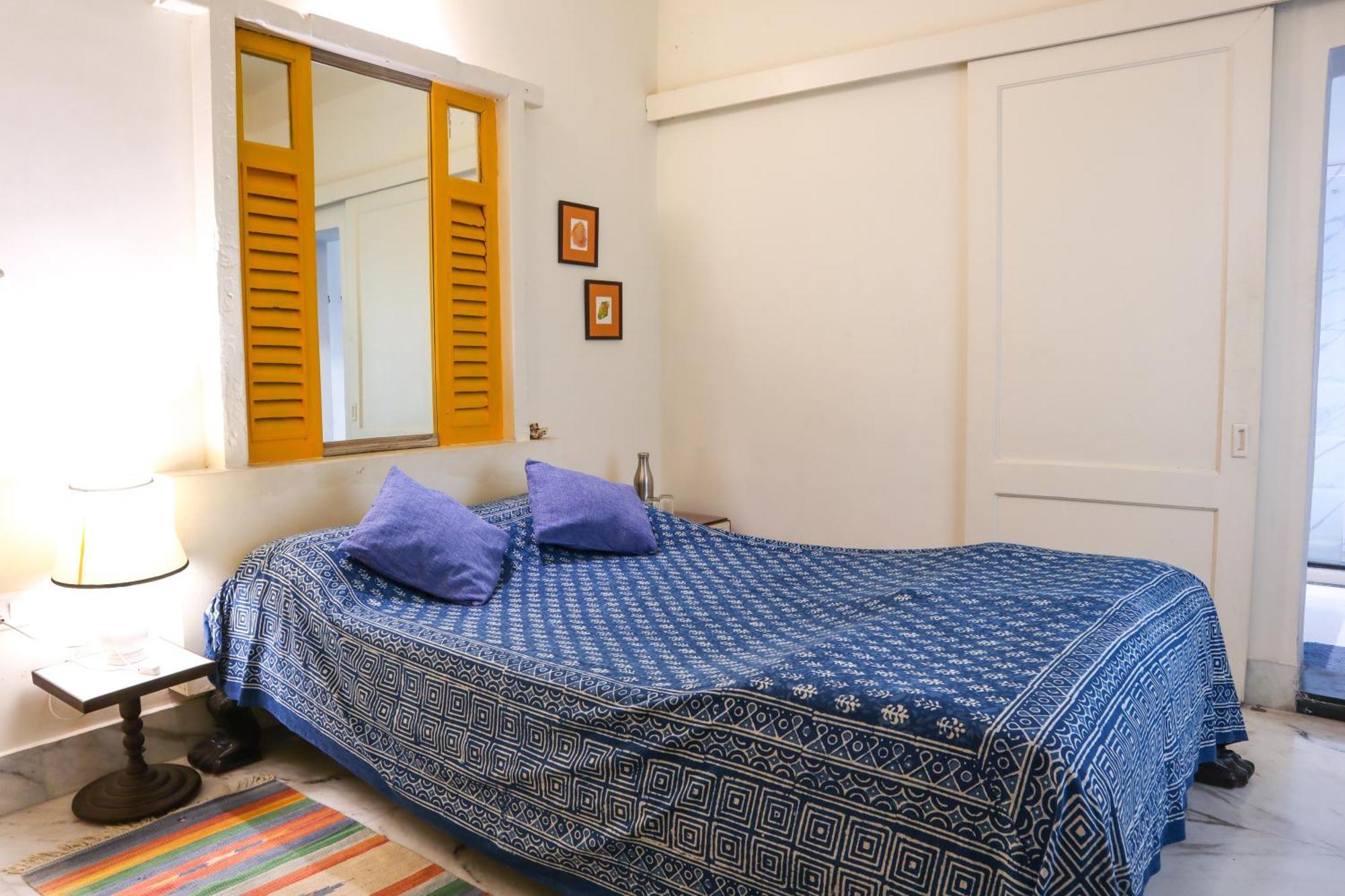 5/4 - Calcutta'S Freshest Bnb Номер фото