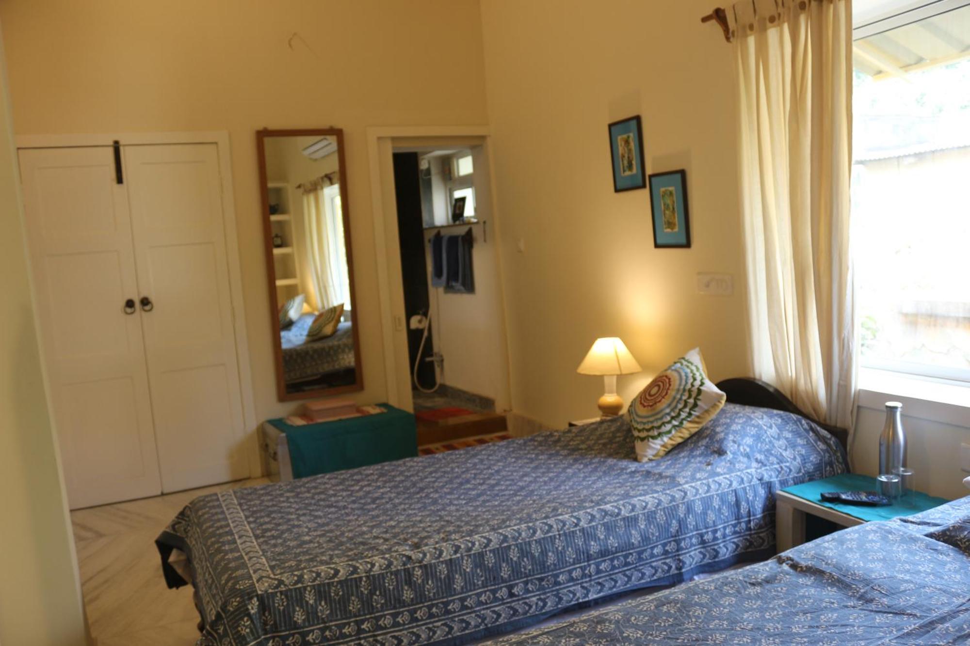 5/4 - Calcutta'S Freshest Bnb Экстерьер фото