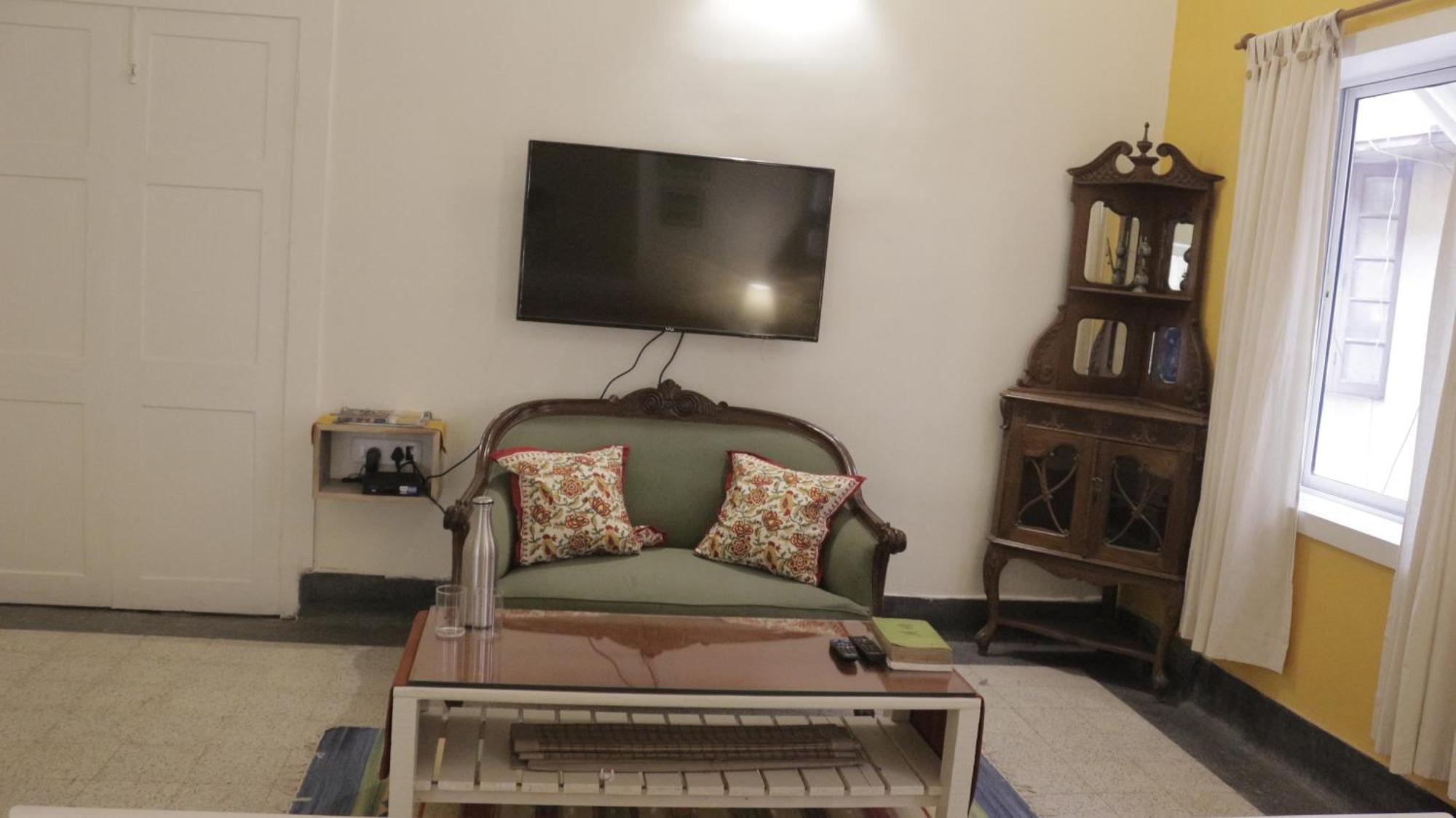 5/4 - Calcutta'S Freshest Bnb Экстерьер фото